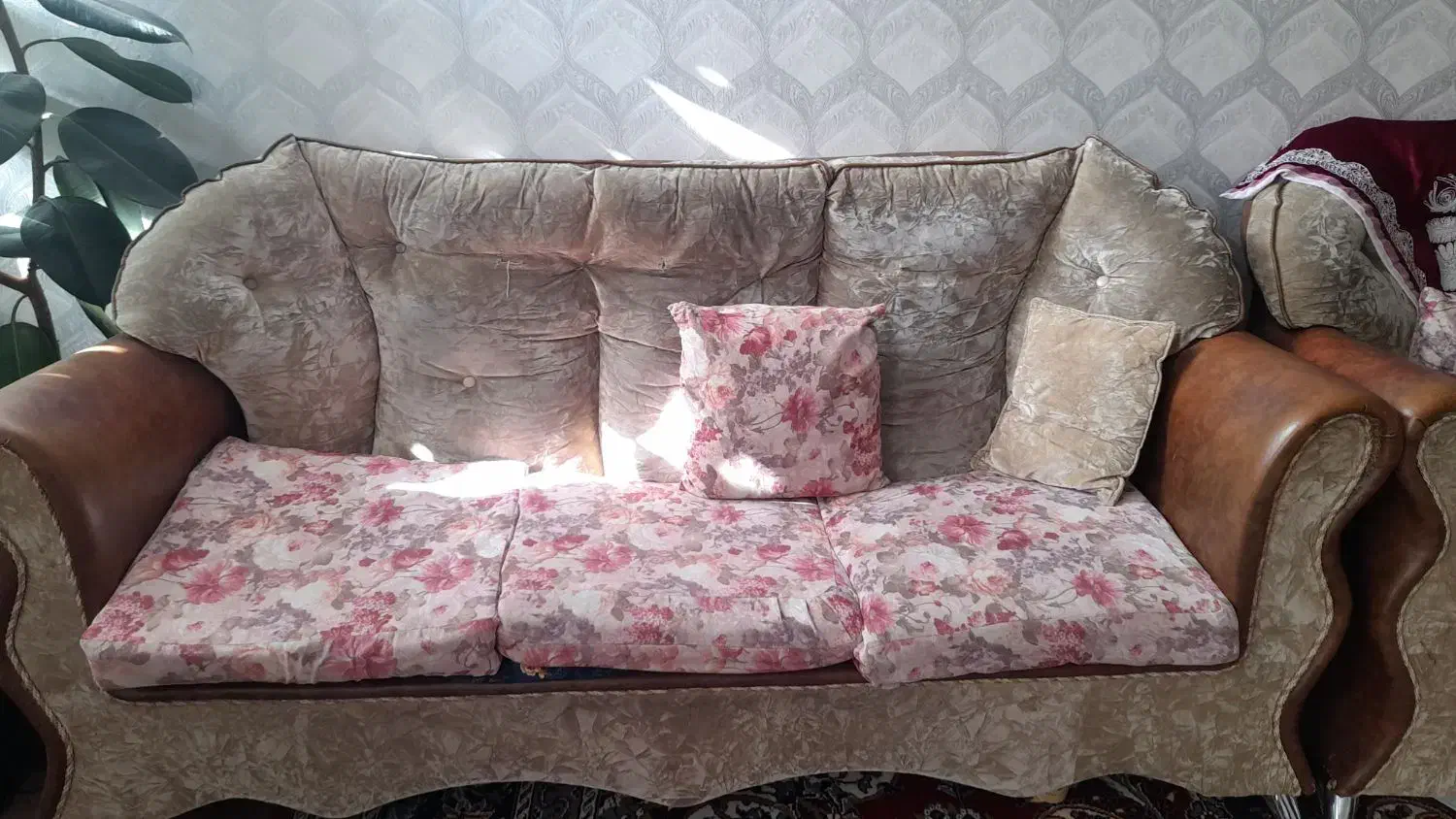 مبل ۷نفره|مبلمان خانگی و میز عسلی|چناران, |دیوار