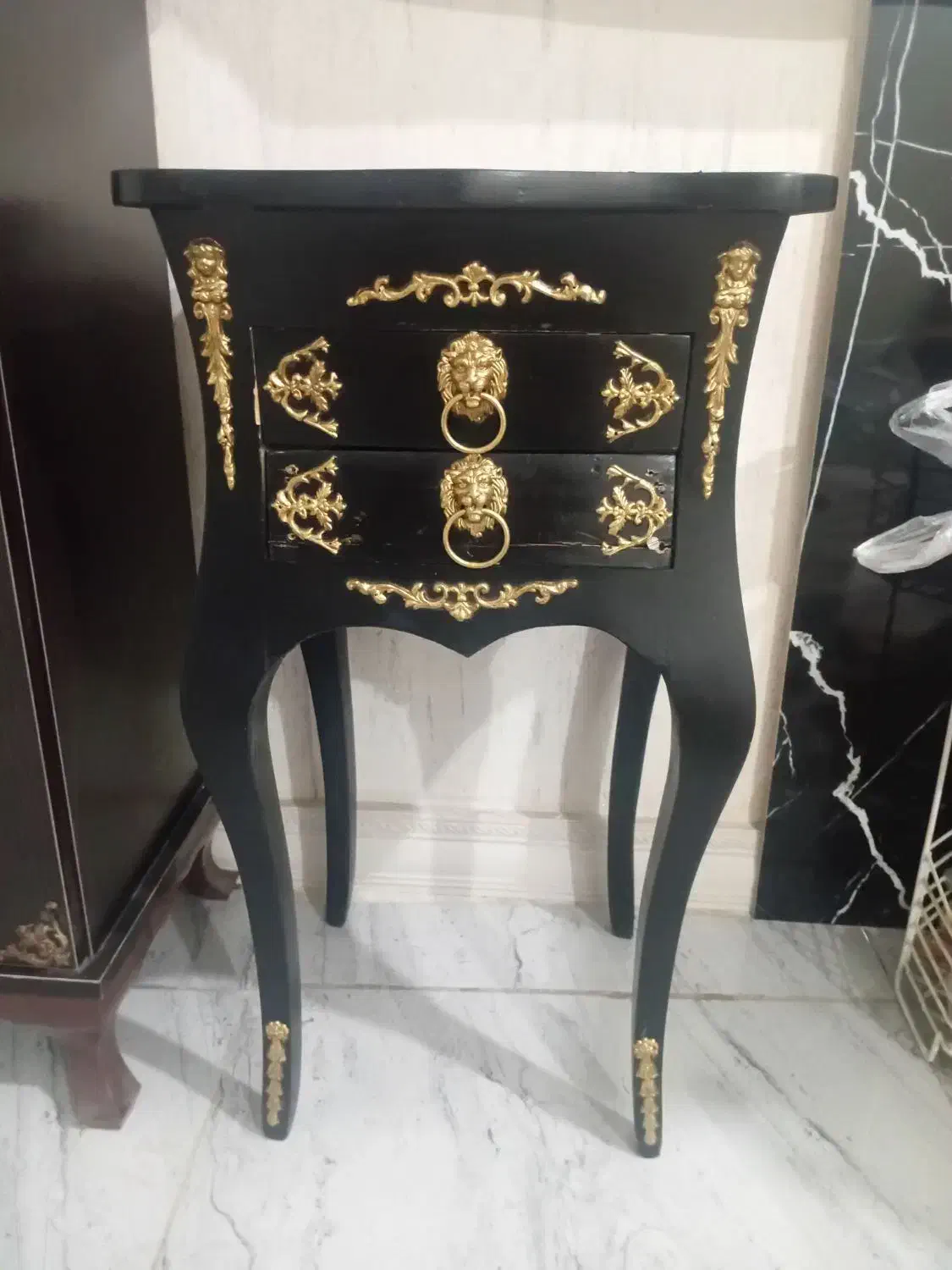 میزتلفن|میز تلفن|رشت, لاکان|دیوار