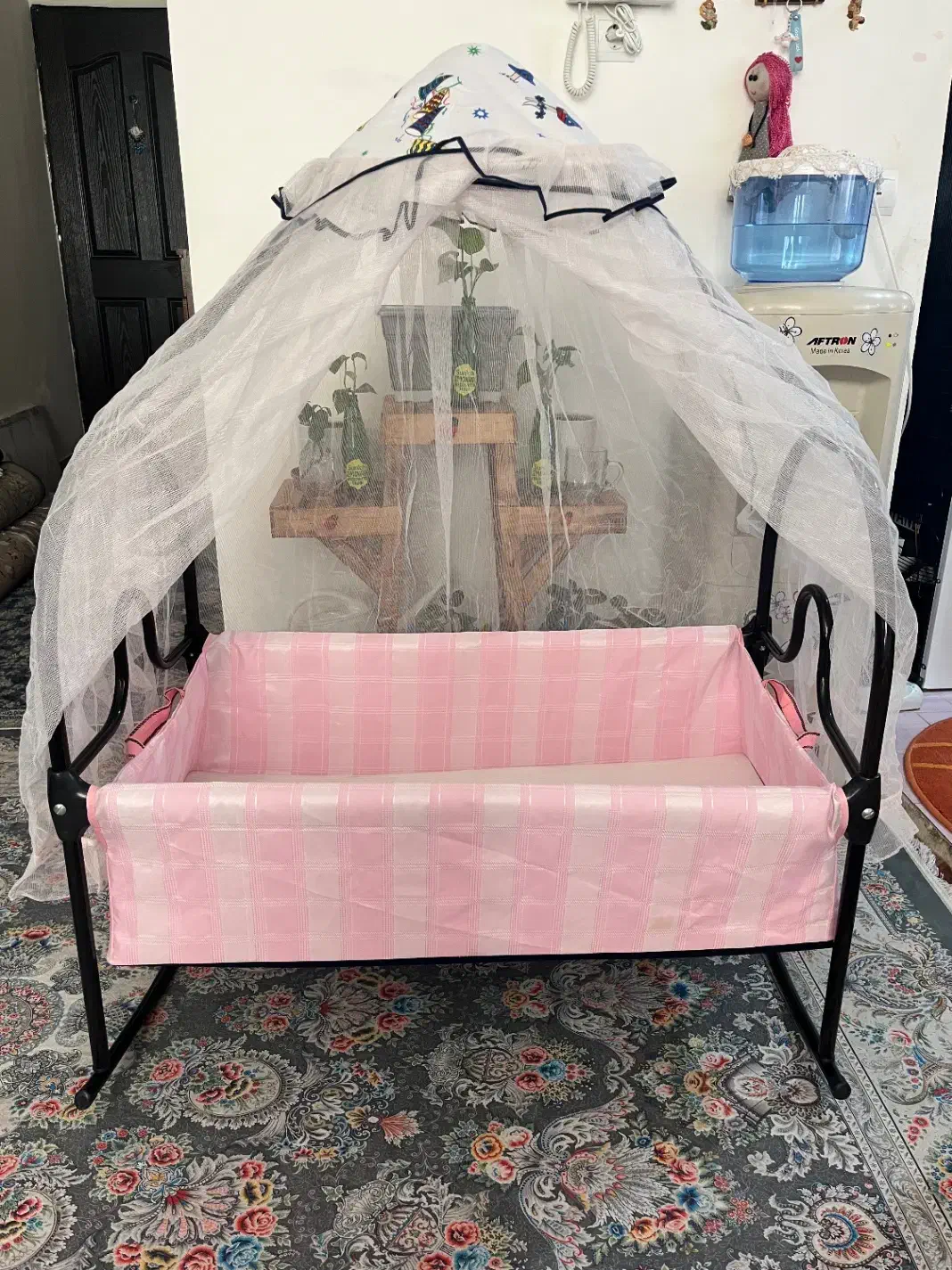 سرویس تخت نوزاد و تخت نی نی لای لای و تخت بیرون بر|تخت و صندلی بچه|فولادشهر, مسکن مهر فولادشهر|دیوار