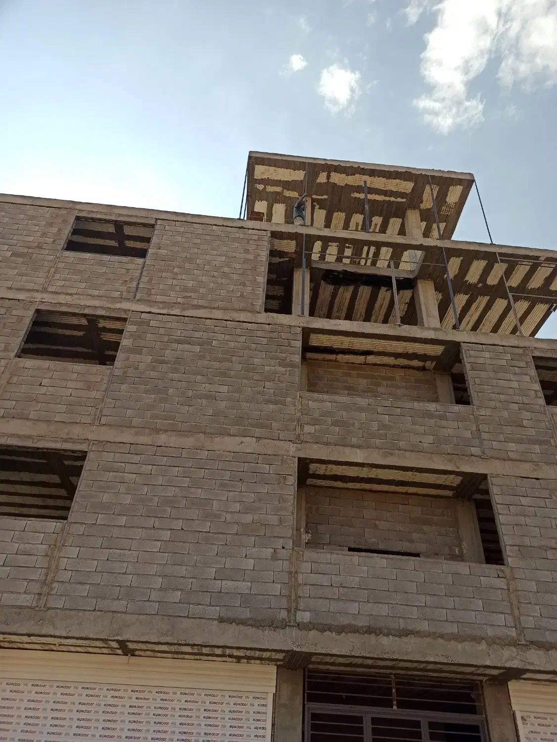 فروش واحد‌های ۹۰متری و ۸۸متری|پیش‌فروش املاک|فارسان, |دیوار