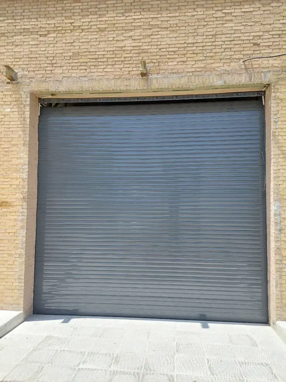 تولید و اجرای درب کرکره برقی(نقد اقساط)|خدمات پیشه و مهارت|طبس, |دیوار