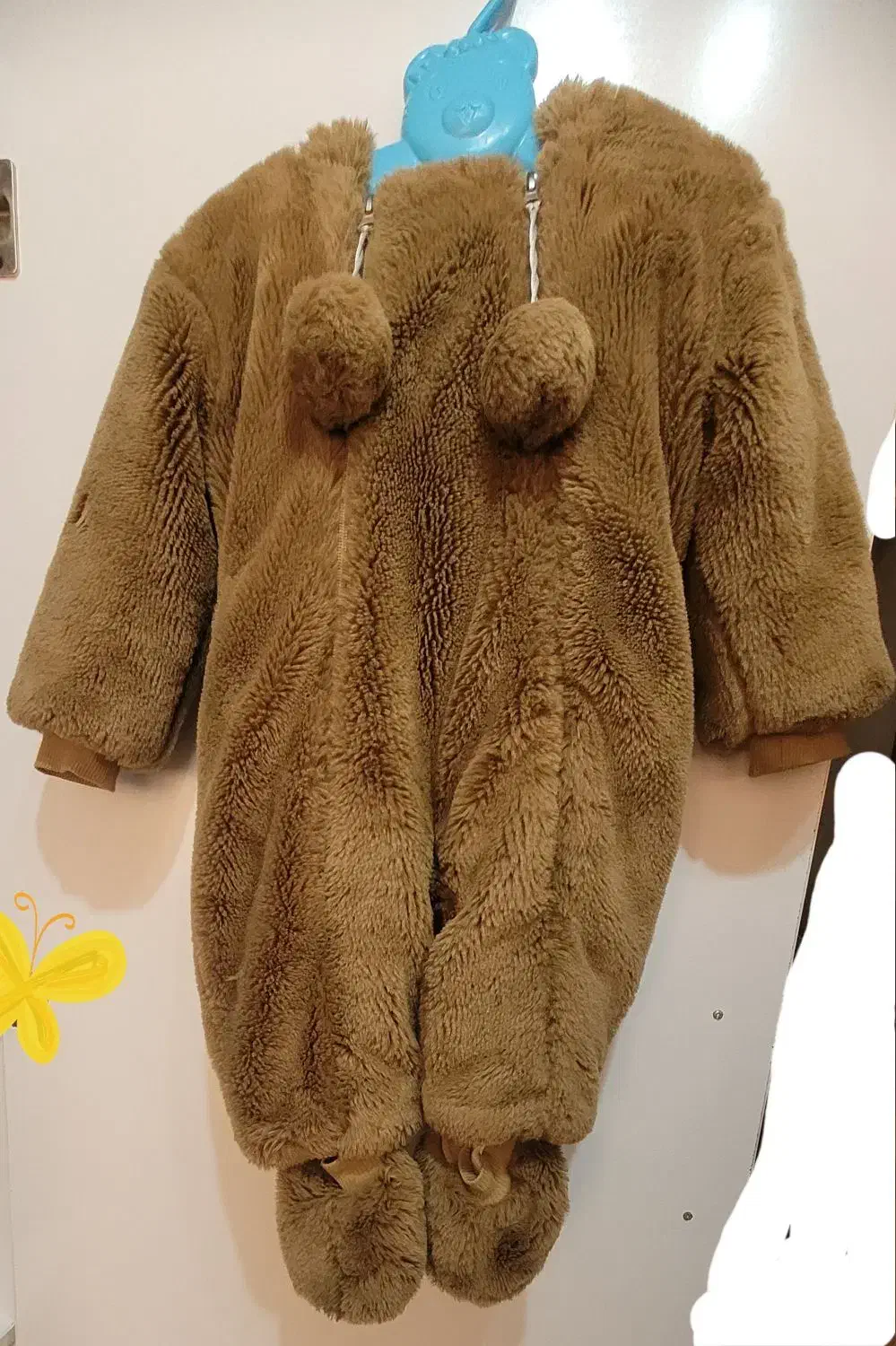 لباس بچگانه|کفش و لباس بچه|رشت, حمیدیان|دیوار