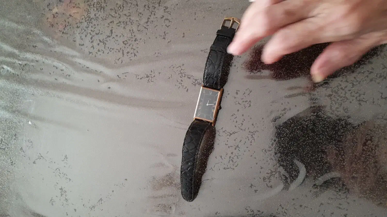 ساعت مچی قدیمی|ساعت|ارم, |دیوار