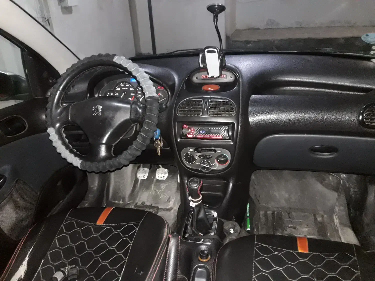 ۲۰۶ مدل ۸۱|خودرو سواری و وانت|نور, |دیوار