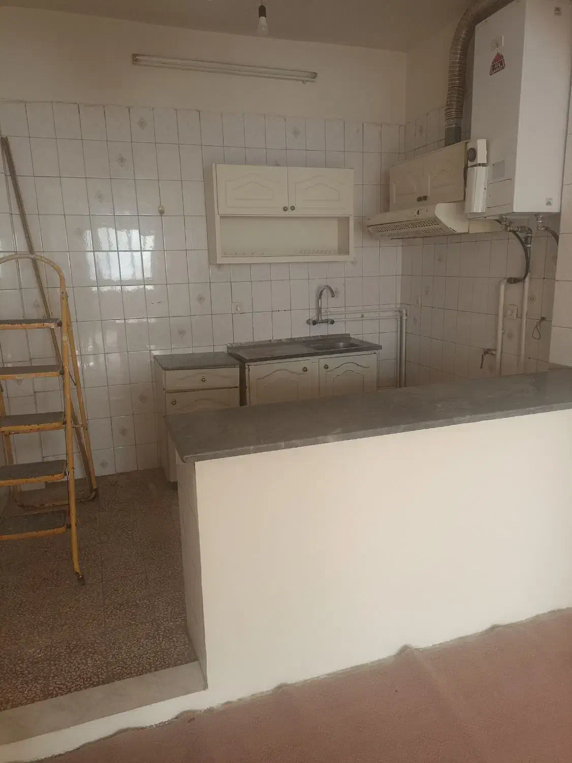 آپارتمان ۶۰مترنورگیرعالی بهترین محل نازی آباد