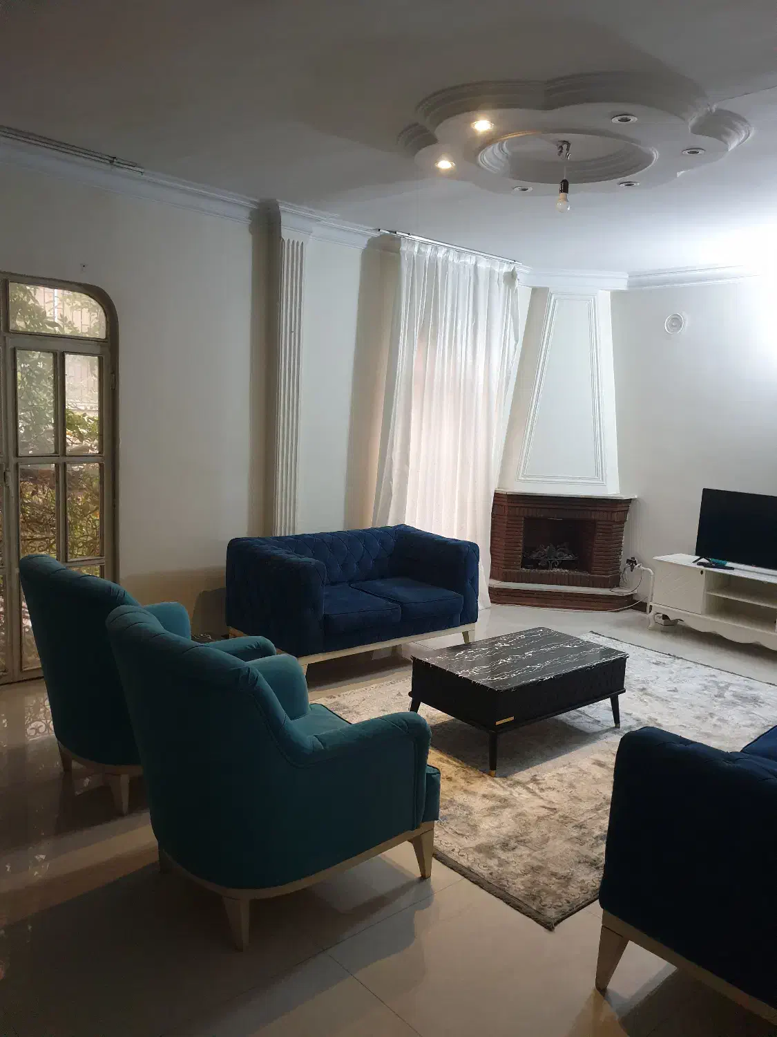 اجاره هتل اپارتمان فول مبله منطقه ۱ روزانه ماهانه|اجارهٔ کوتاهمدت آپارتمان و سوئیت|تهران, دزاشیب|دیوار