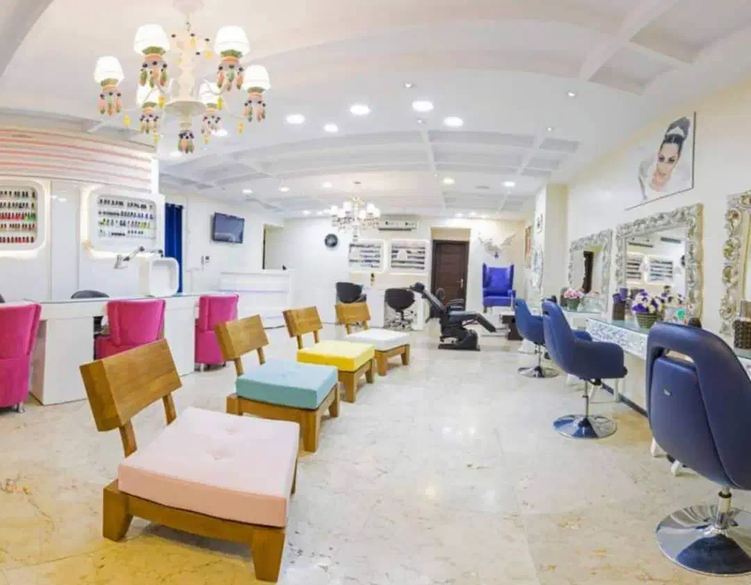 اجاره اتاق در سالن زیبایی واقع درسعادت آباد|اجارهٔ دفتر کار، اتاق اداری، مطب|تهران, درختی|دیوار