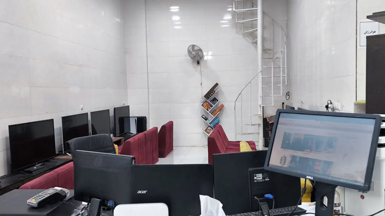 پذیرش کارآموز خانم در کافی نت|خدمات رایانه‌ای و موبایل|شیراز, فرگاز|دیوار