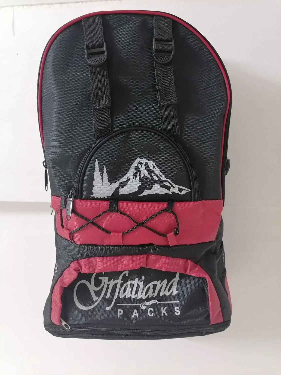 کیف|کیف، کفش، کمربند|صدرا-فارس, فاز ۱|دیوار