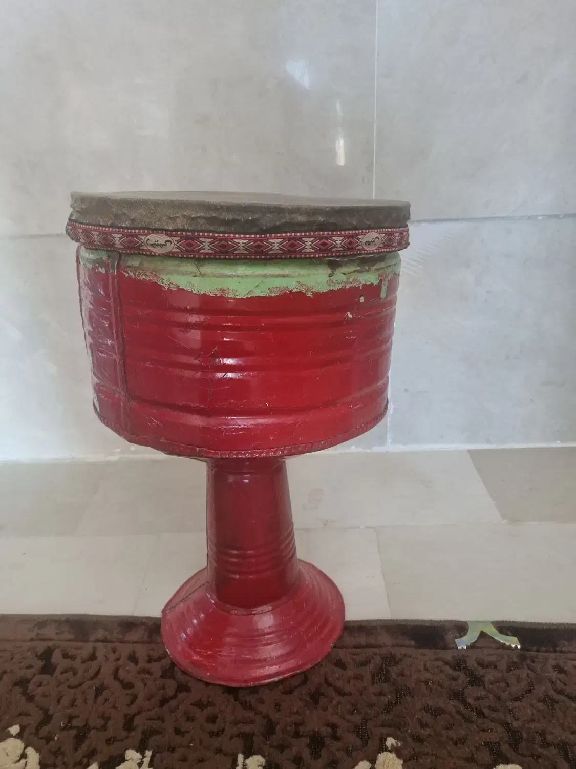 تنبک فلزی|سازهای سنتی|خوانسار, |دیوار