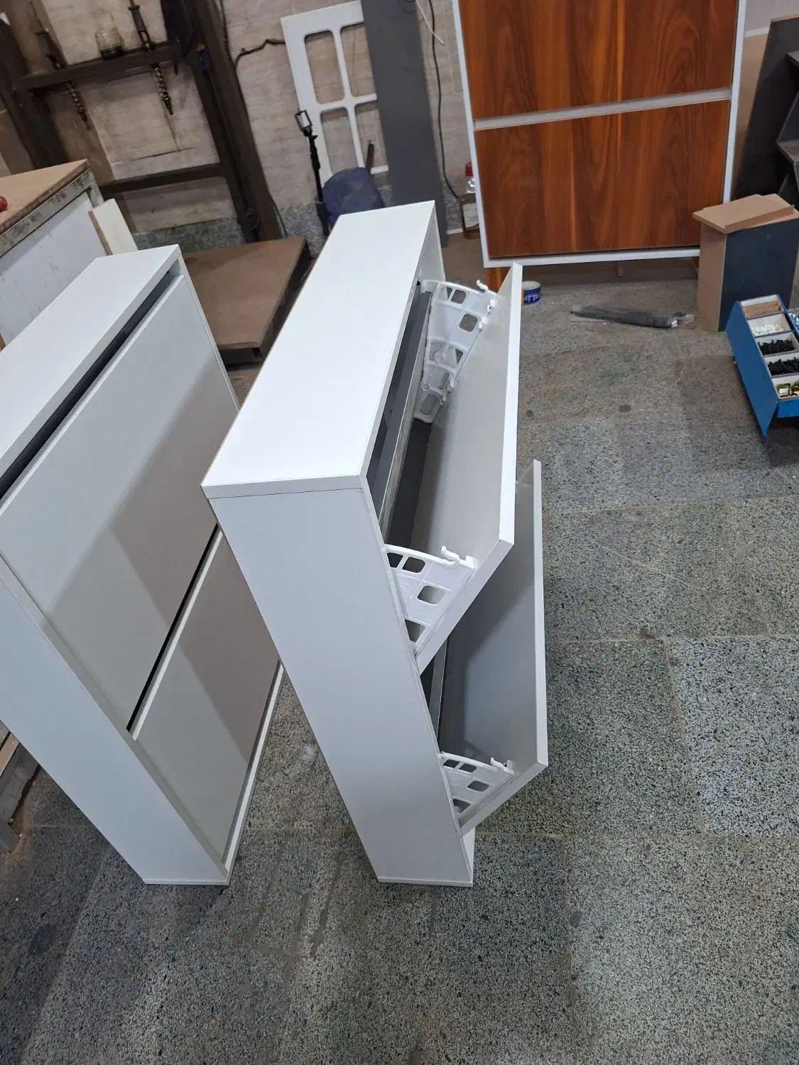 جاکفشی کم جا . جاکفشی داشبوردی  کفش کتونی|جاکفشی، کمد، دراور|کرج, مجتمع صنفی صنعتی|دیوار