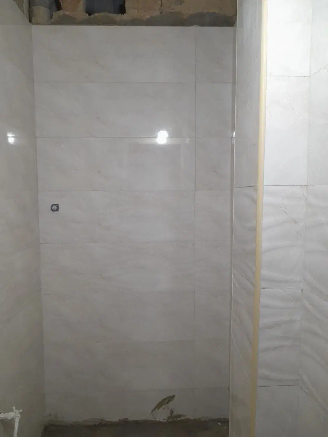 کاشیکاری/سرامیک/قرنیز/باسازی سرویسها|خدمات پیشه و مهارت|اندیشه, اندیشه فاز ۱|دیوار