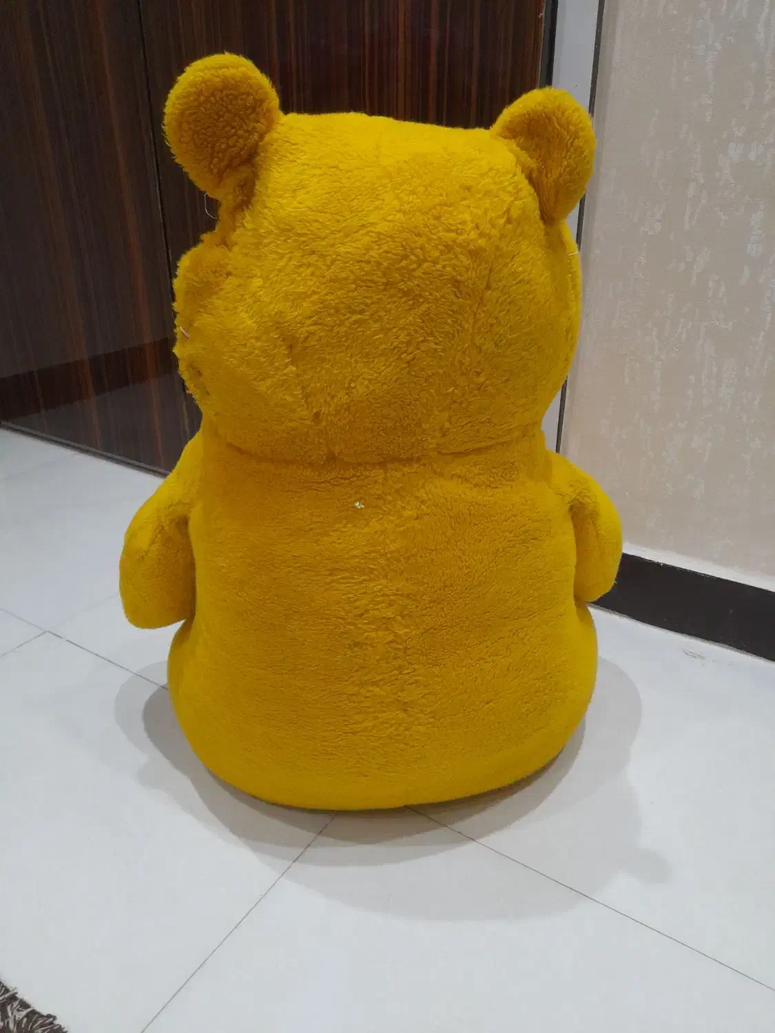 عروسک|اسباب‌بازی بچه|اهواز, فرهنگ شهر|دیوار