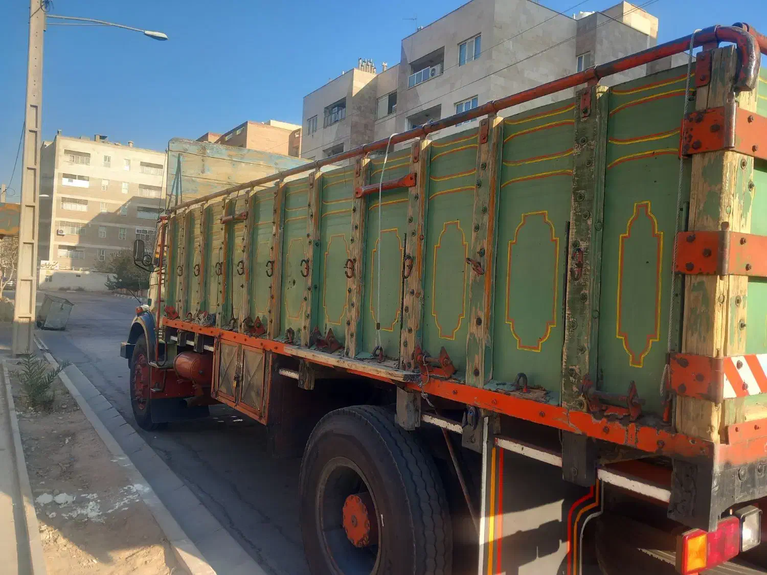 کامیون ۱۹۲۱ باری|خودرو سنگین|قم, پردیسان|دیوار