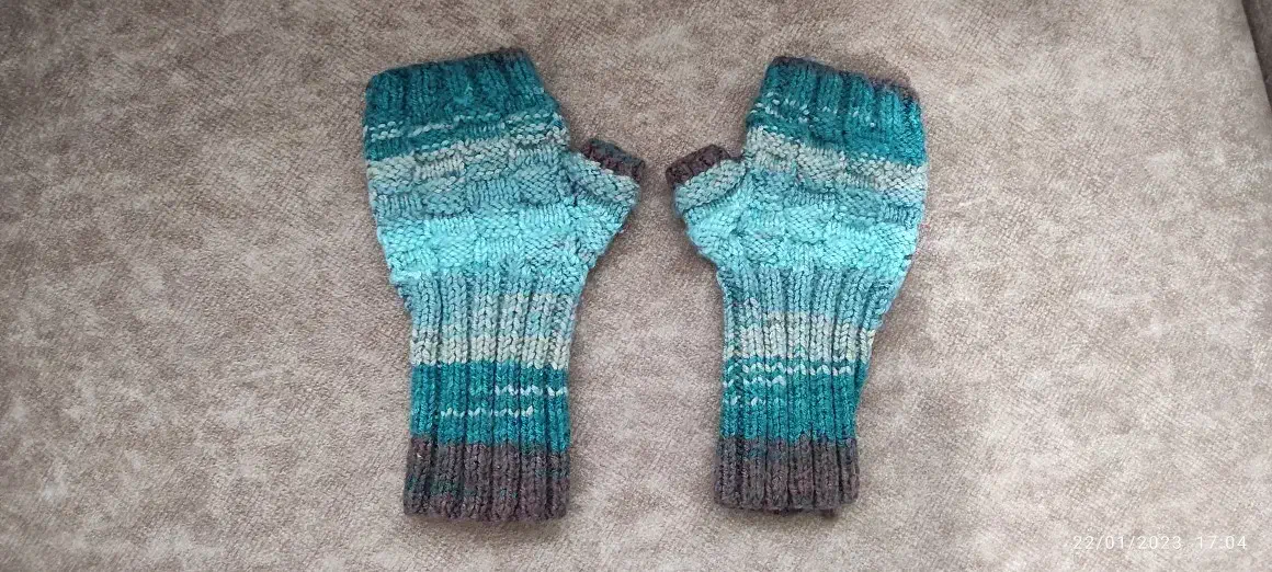 دست بافته|لباس|اصفهان, فجر|دیوار