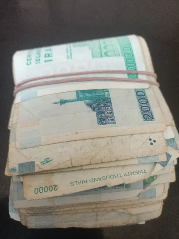 دوهزار تومانی کلکسیونی فروشی|کلکسیون سکه، تمبر، اسکناس|فرخ‌شهر, |دیوار