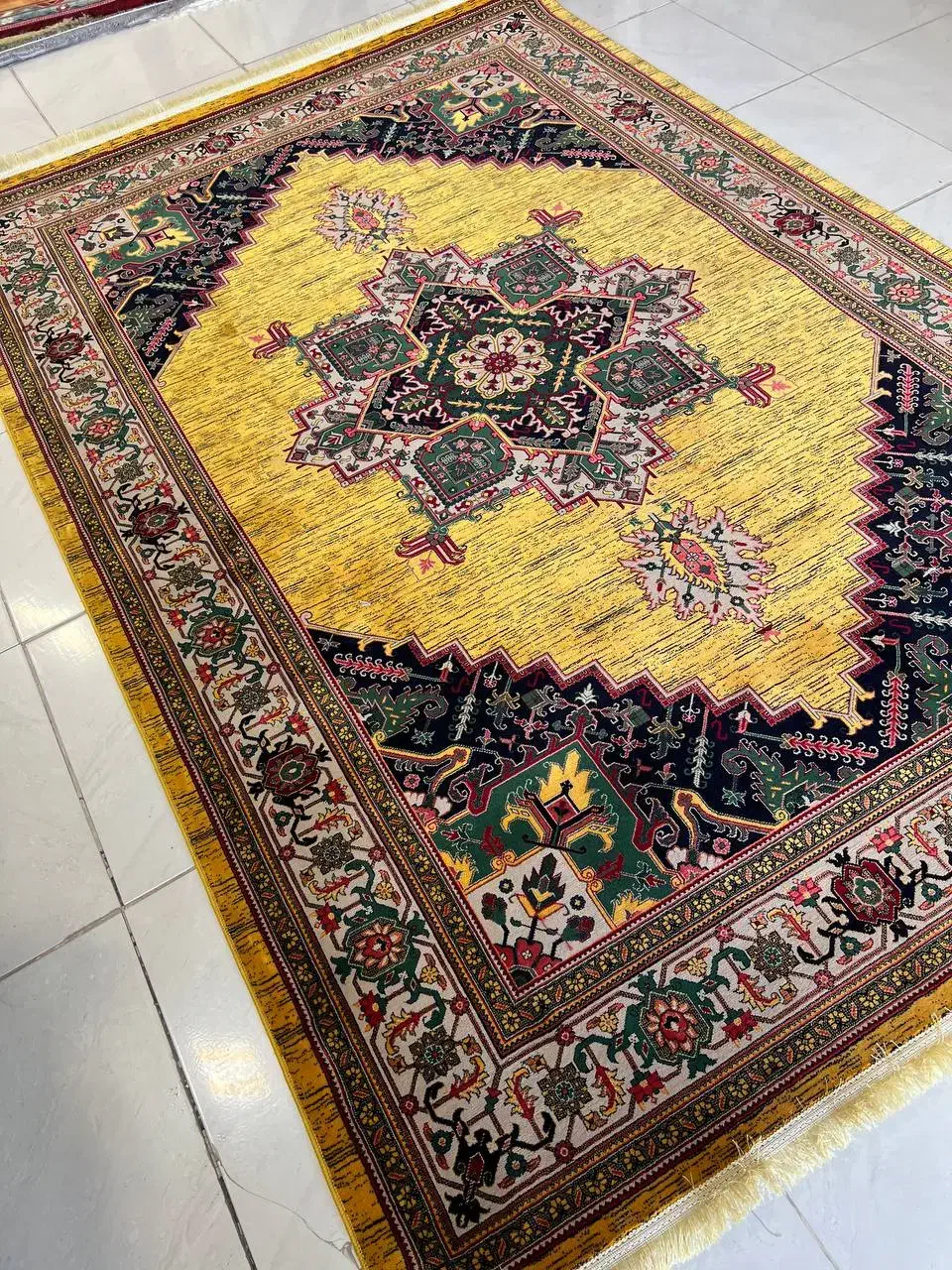 فرش .طلایی کد۱۸۷۹جدید ۷۰۰شانه تراکم۲۱۰۰|فرش|بوشهر, |دیوار