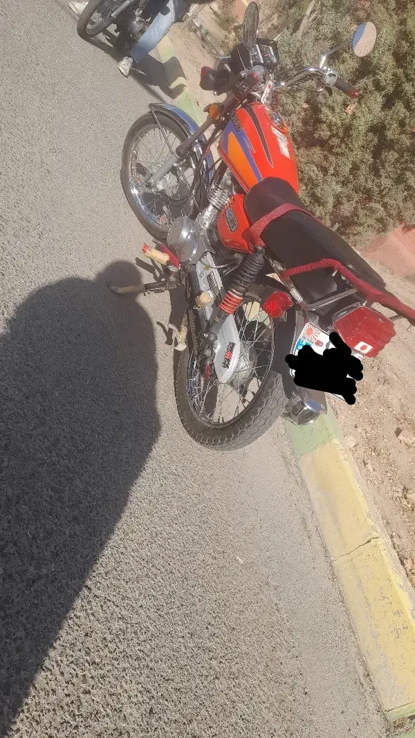 هندا ۱۲۵|موتورسیکلت|تهران, قصر فیروزه ۱|دیوار