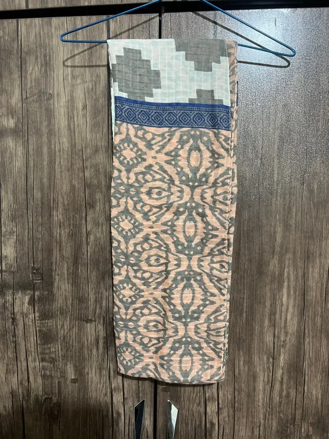 شال|لباس|اصفهان, خانه اصفهان|دیوار