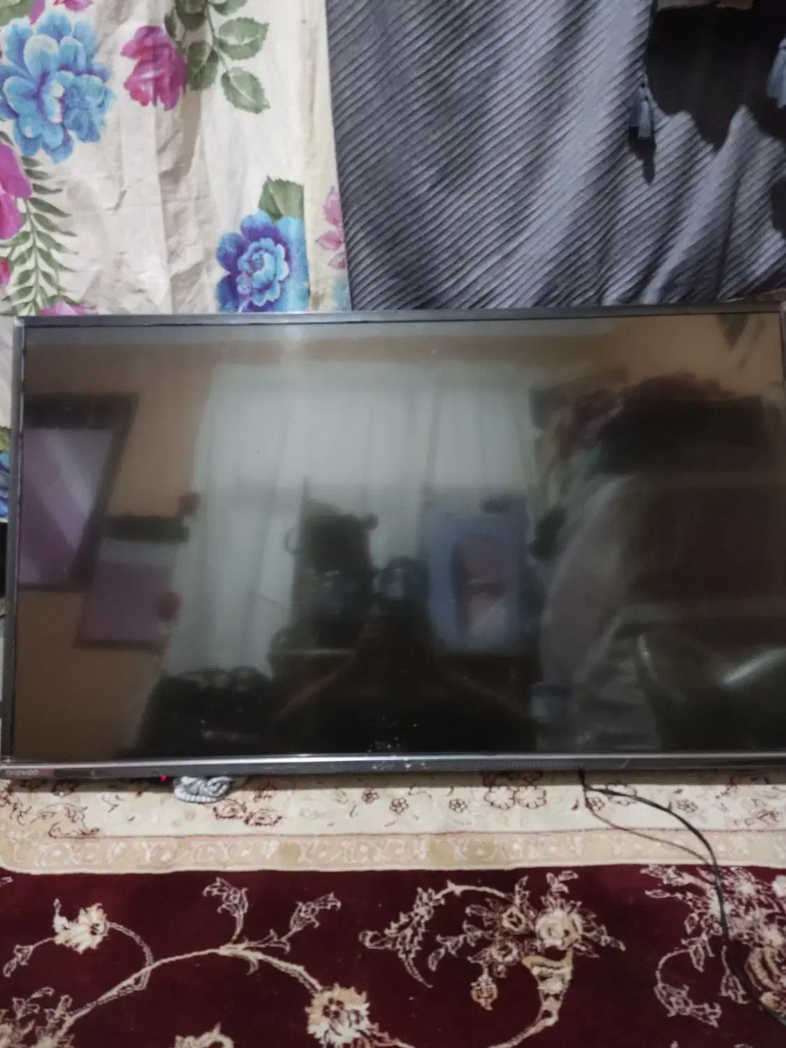 تلویزیون کاملا سالم|تلویزیون و پروژکتور|رشت, رودبارتان|دیوار