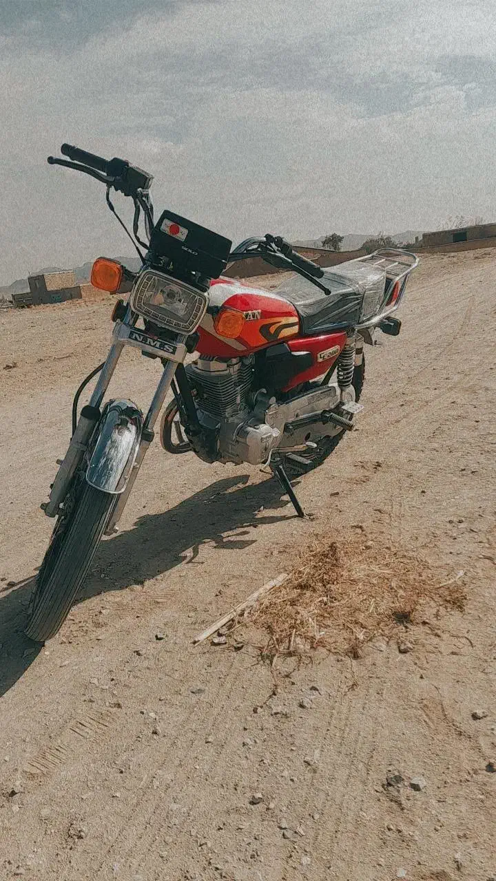 موتور 200|موتورسیکلت|تربتحیدریه, رضاشهر|دیوار