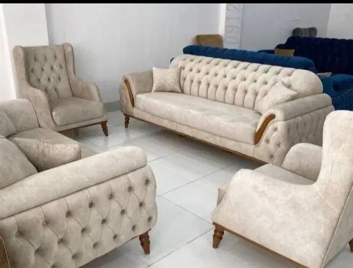 دو دست مبل راحتی ۸ نفره کاملا نو و زیر قیمت بازار|مبلمان خانگی و میز عسلی|قشلاق دشت, |دیوار