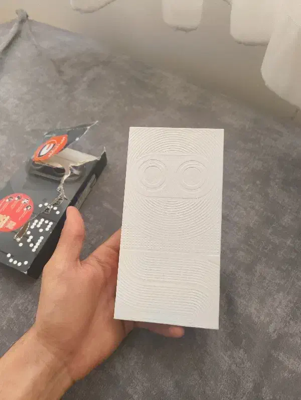 ناتینگ فون 2a|موبایل|پرند, فاز ۳|دیوار