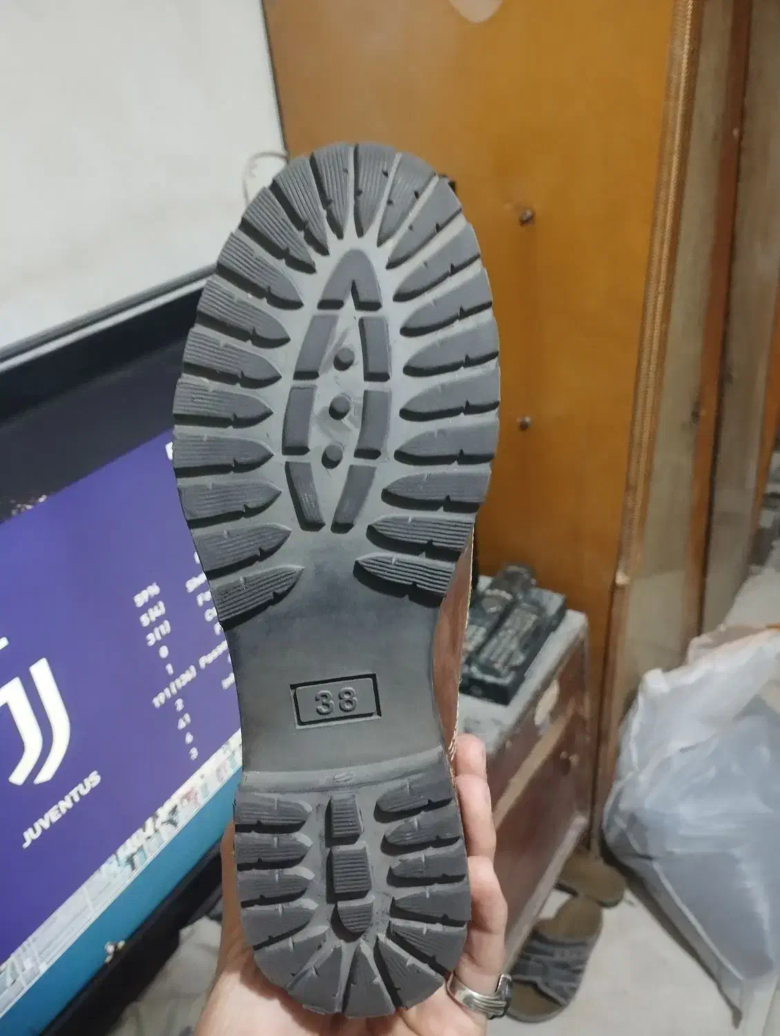 نیم زنانه تمام چرم استوک فروشگاهی|کیف، کفش، کمربند|مشهد, شهید قربانی|دیوار