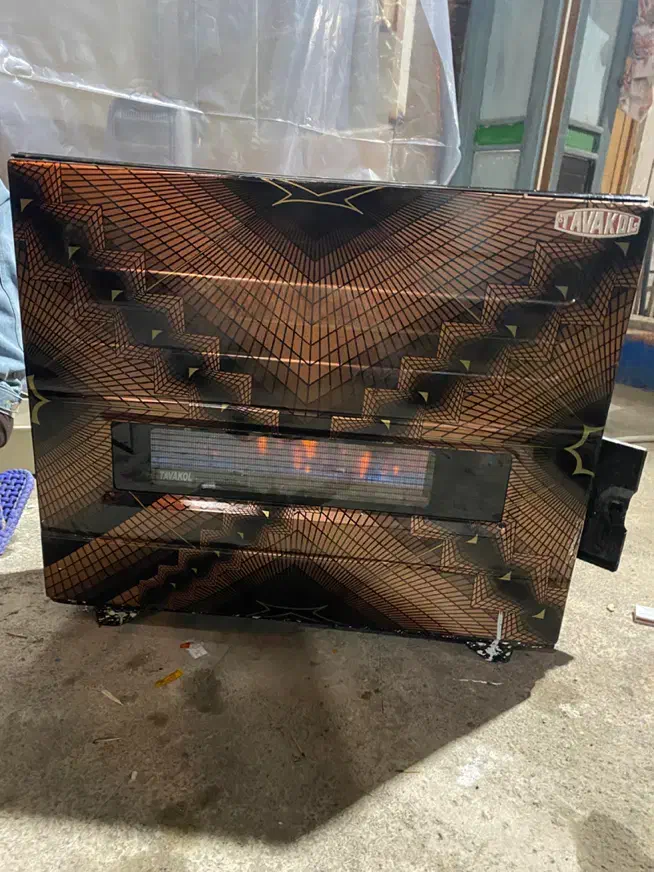 بخاری عتیقه|کلکسیون اشیاء عتیقه|شهرکرد, |دیوار