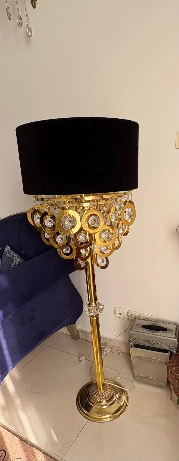 اباژور کنار مبلی|چراغ خواب و آباژور|تهران, مجیدآباد|دیوار