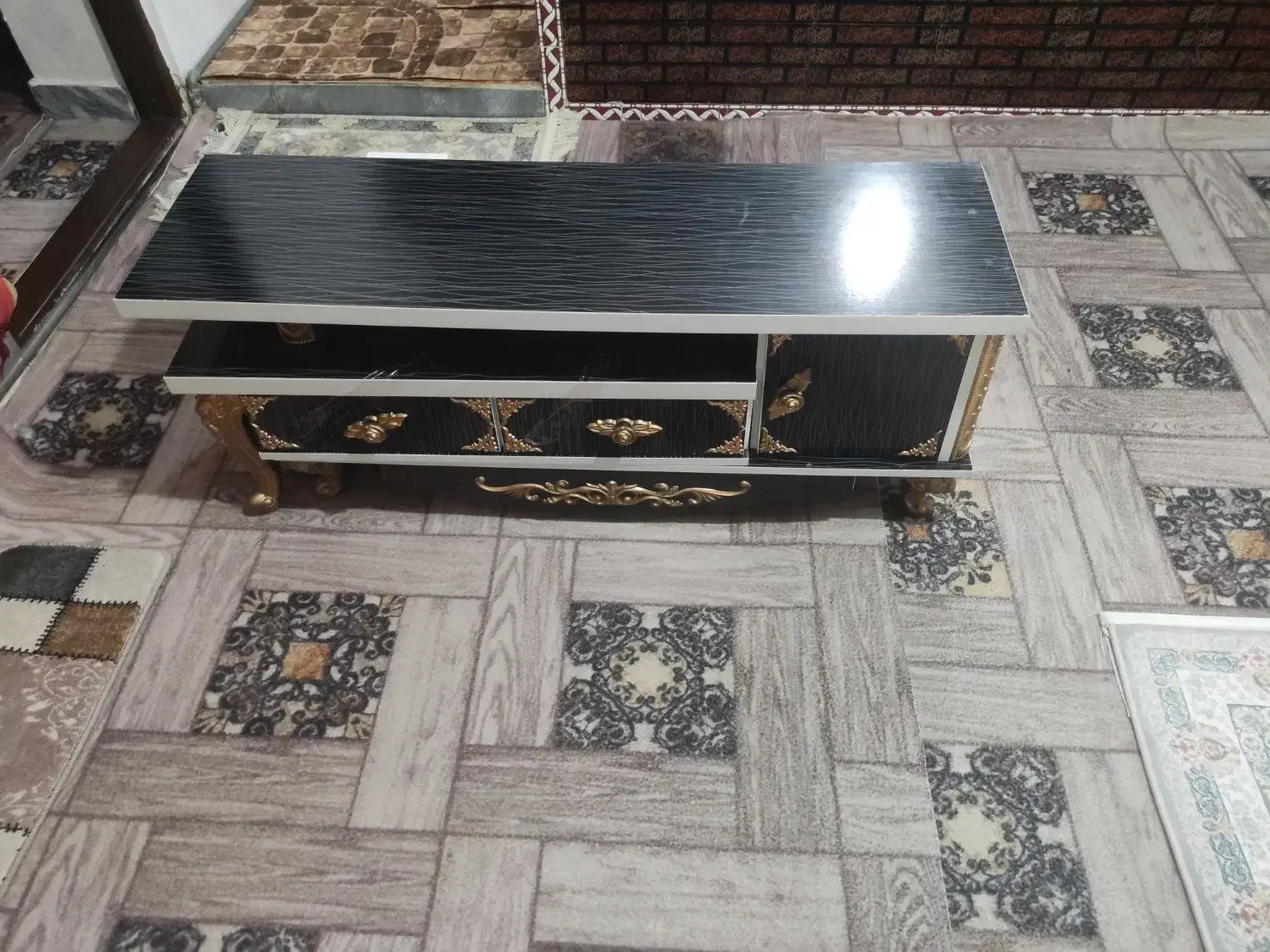 میز تلویزیون|میز تلویزیون|شاهین دژ, |دیوار