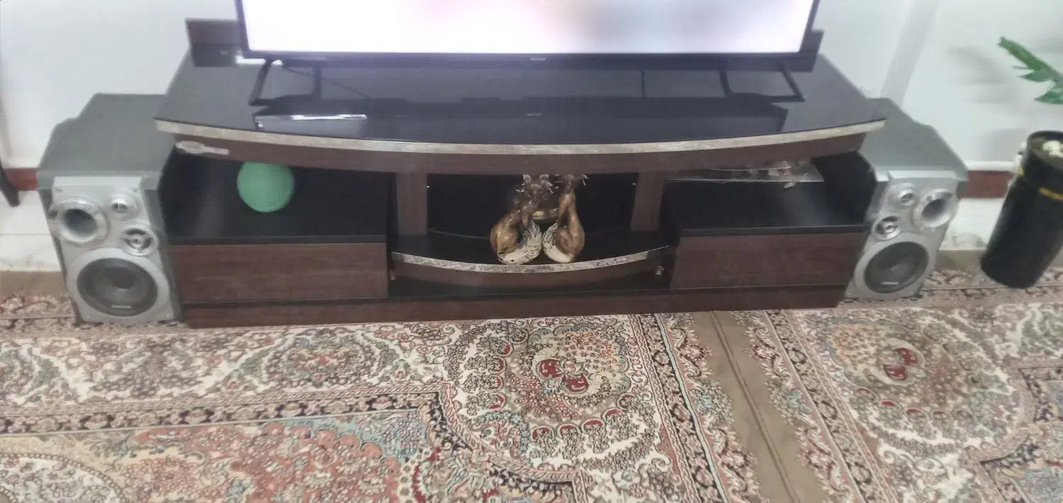 میز ال ای دی|میز تلویزیون|رباط‌کریم, مسکن مهر آبشناسان|دیوار