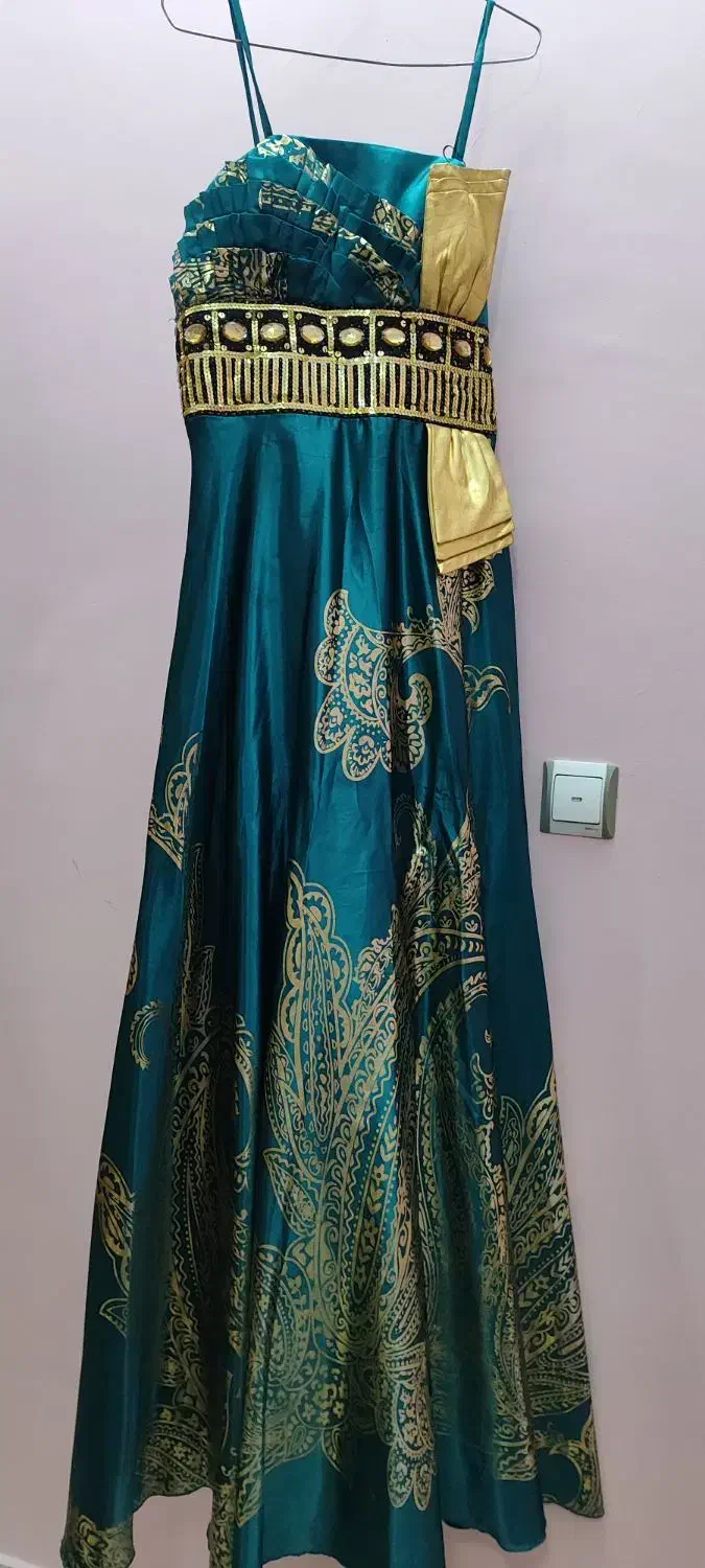 پیراهن عربی مجلسی|لباس|رودهن, |دیوار