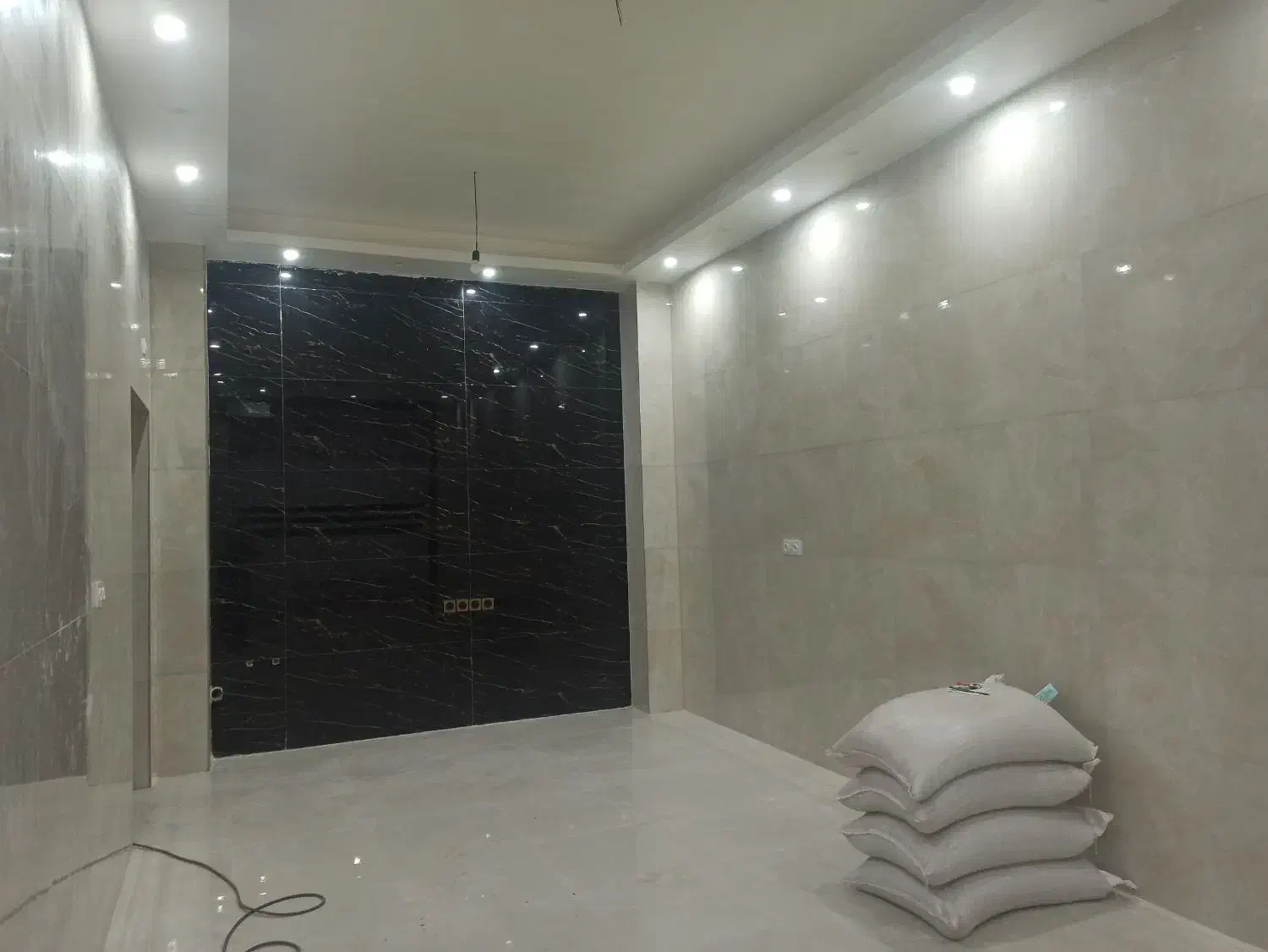 اجاره مغازه به عنوان انباری|اجارهٔ مغازه و غرفه|گنبد کاووس, |دیوار