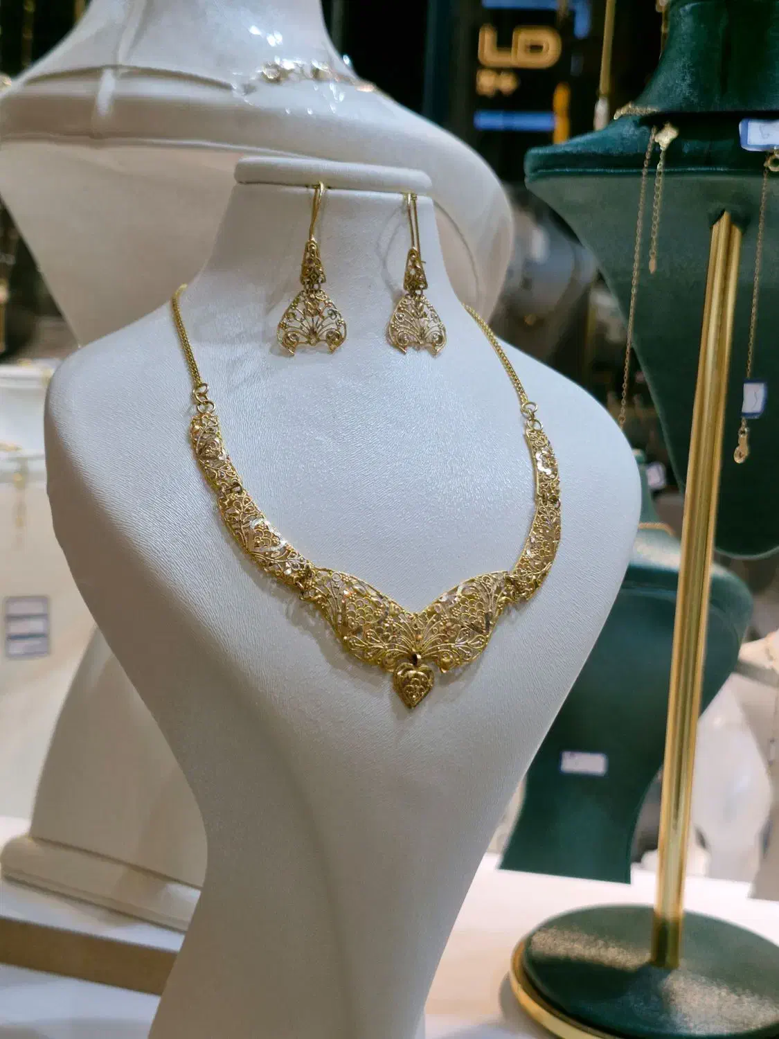 گالری طلای کم اجرت|جواهرات|برازجان, |دیوار