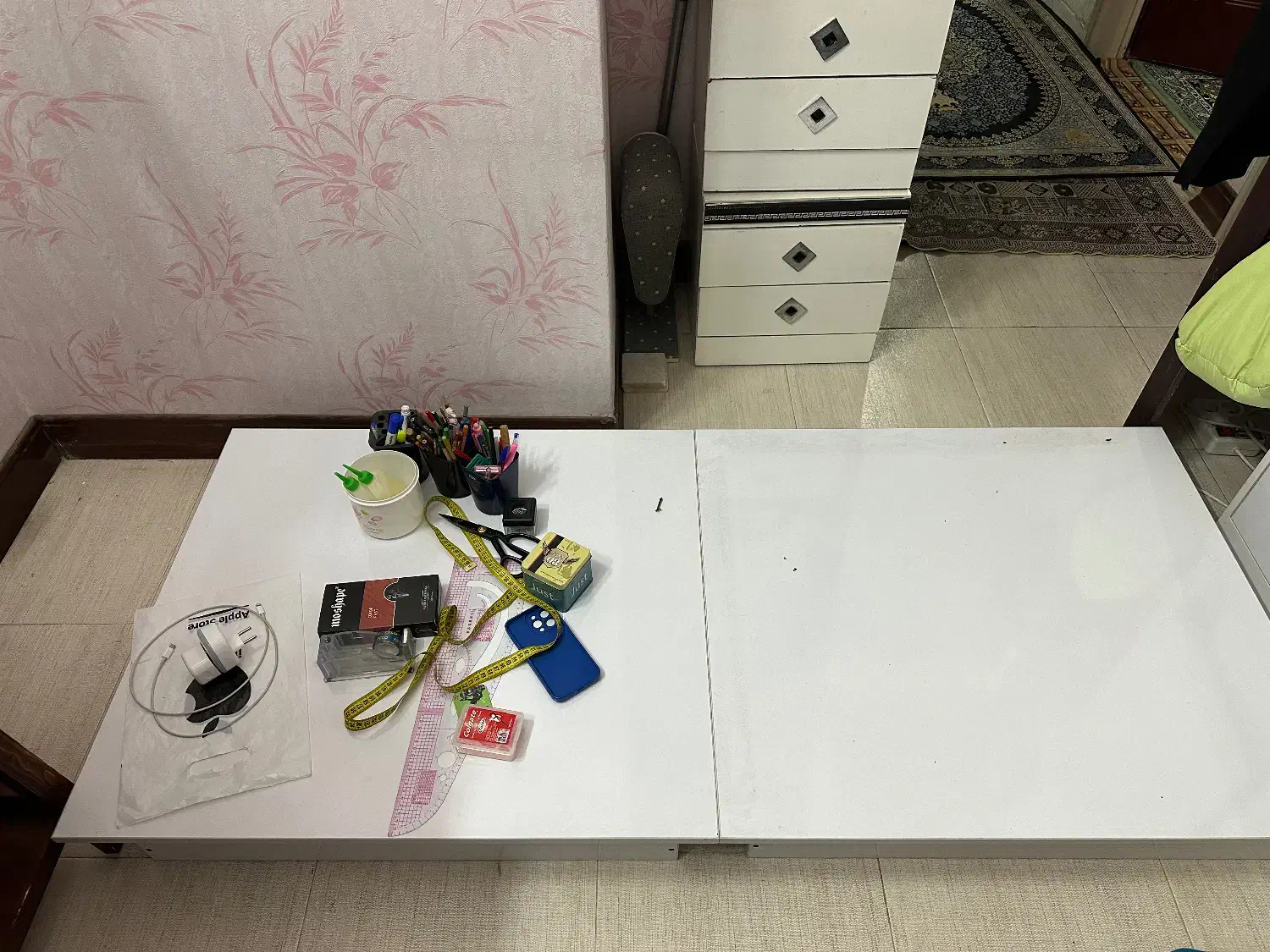 میز‌‌ برش|لوازم خیاطی و بافتنی|یزد, |دیوار