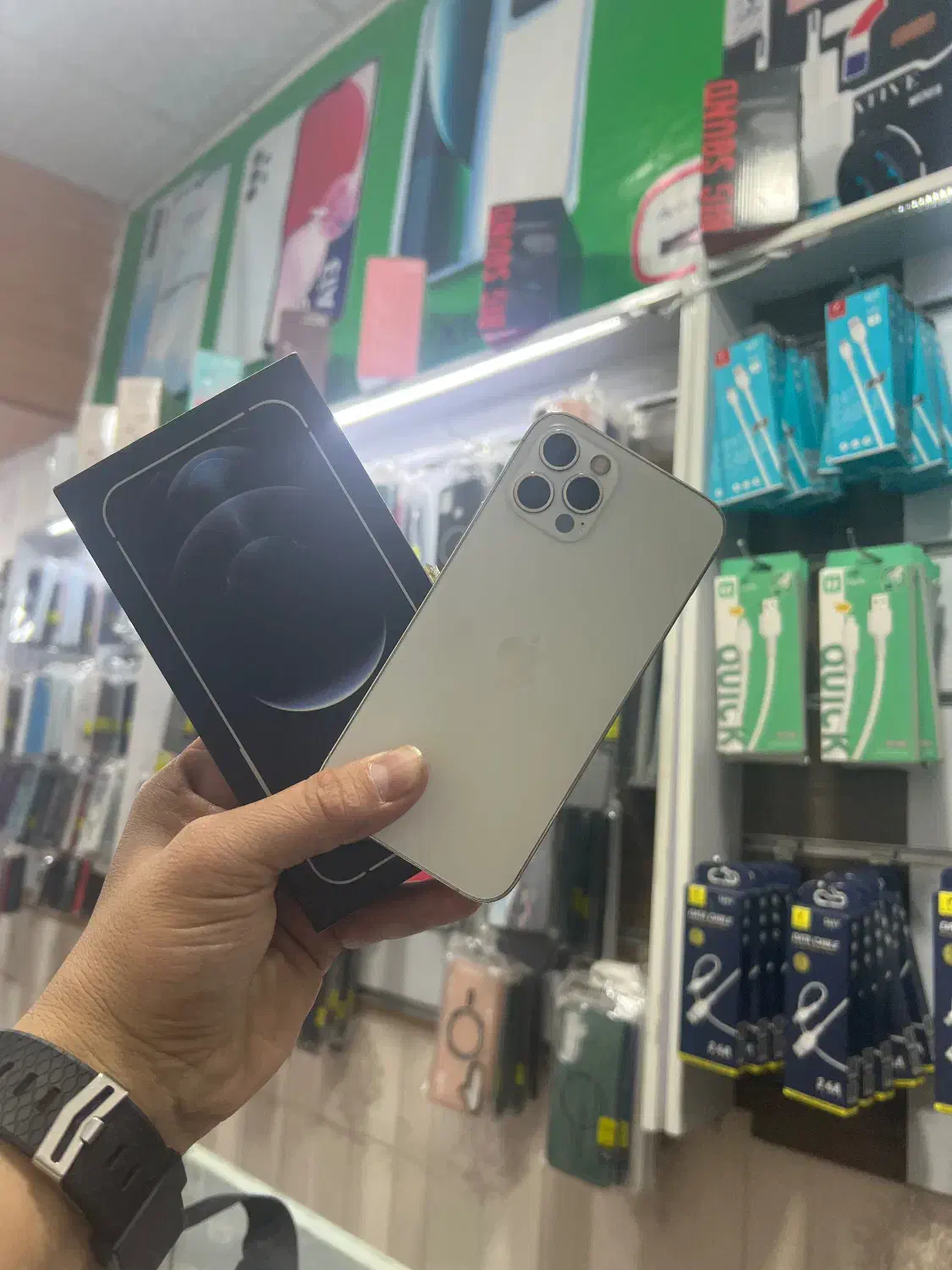 ایفون۱۲ پرو / اقساط|موبایل|قم, مهر آباد|دیوار