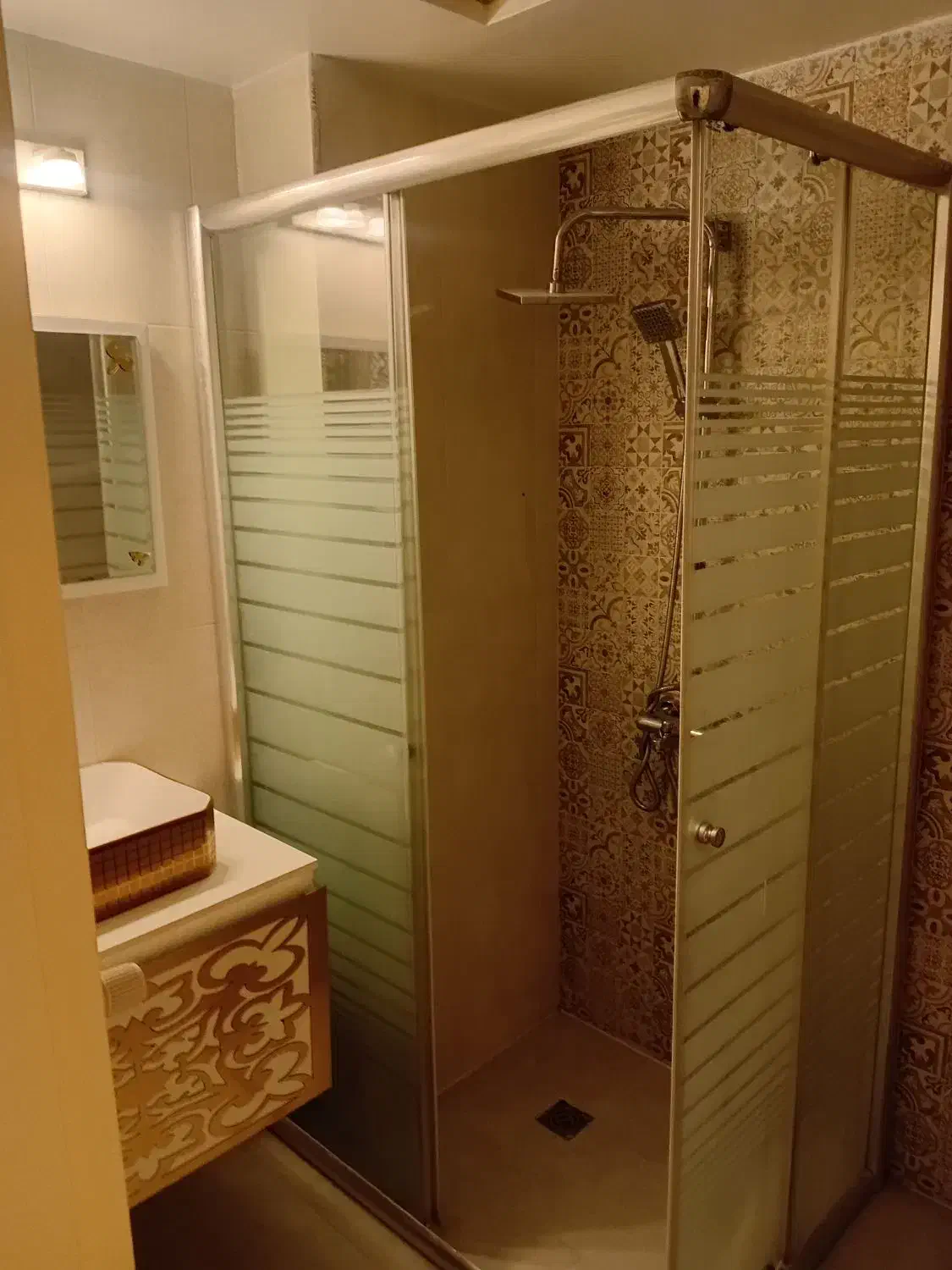 واحد ۱۰۰ ۸۸ ۸۰ ۷۰ ۶۵