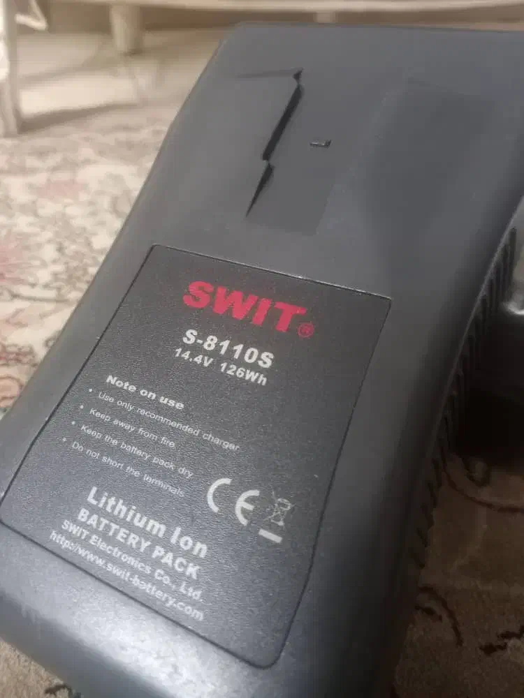 باتری SWIT D-8111S 126|دوربین عکاسی و فیلم‌برداری|تهران, تهرانپارس شرقی|دیوار
