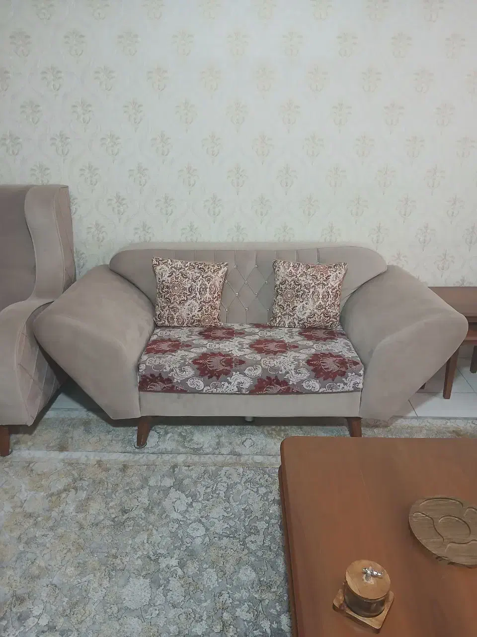 مبل  4 تومن|مبلمان خانگی و میز عسلی|محمدشهر, محمدشهر|دیوار