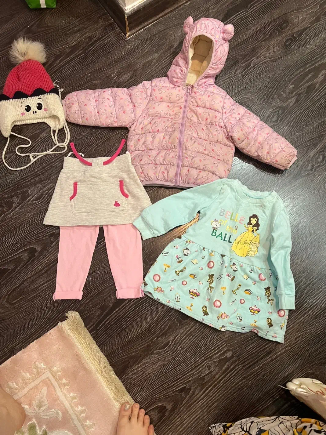 تعدادی لباس دخترانه|کفش و لباس بچه|رشت, استادسرا|دیوار