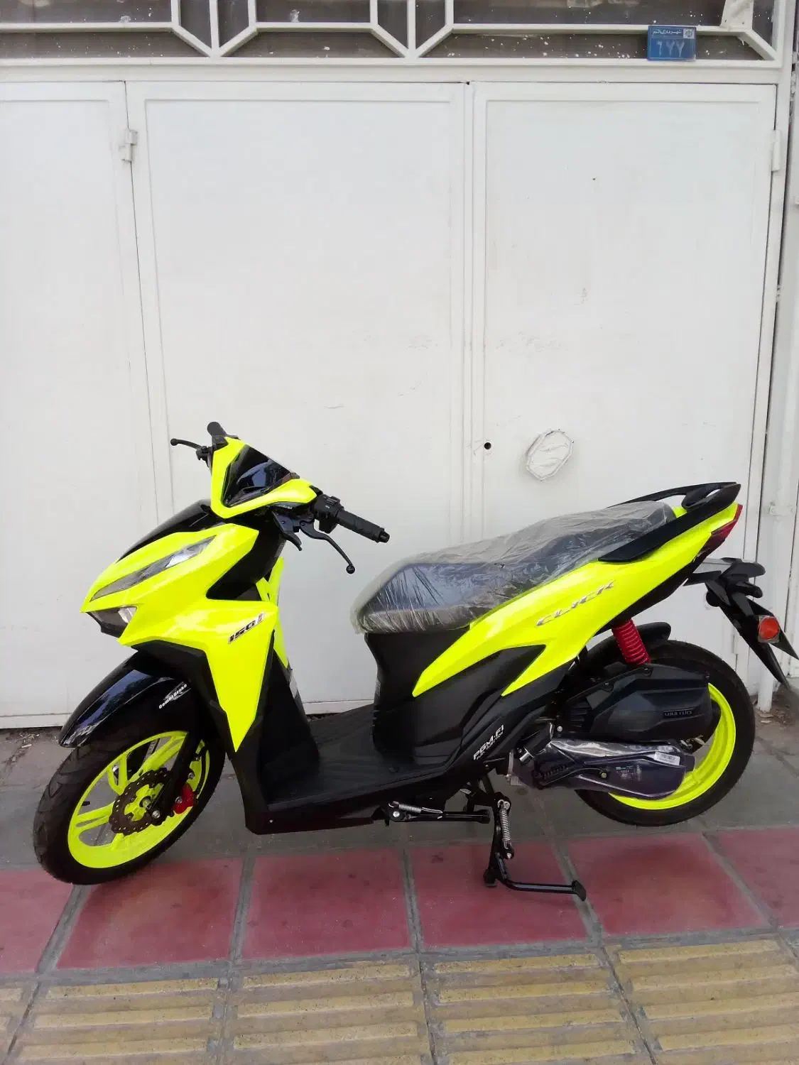 گلگسی کلیک|موتورسیکلت|قم, سیدان|دیوار