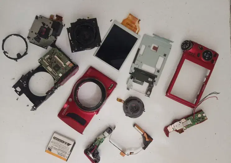 قطعات دوربین فوجی Fujifilm FinePix F850 F750 N705|دوربین عکاسی و فیلمبرداری|مشهد, کوثر|دیوار