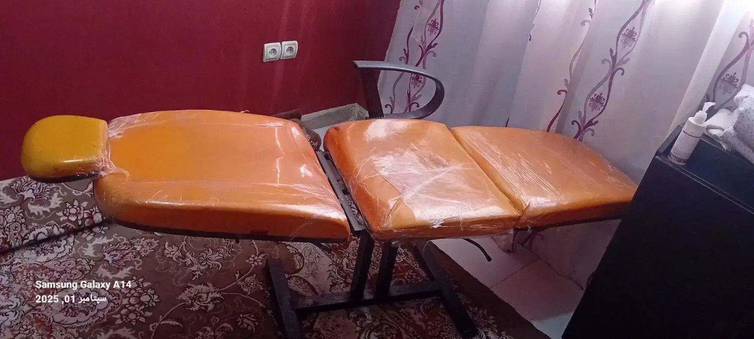 میز اصلاح کاملا سالم|صندلی و نیمکت|شهریار, شهریار|دیوار