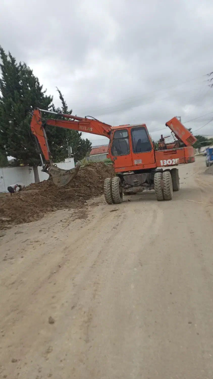 بیل لاستیکی اطلس|خودرو سنگین|بابل, |دیوار