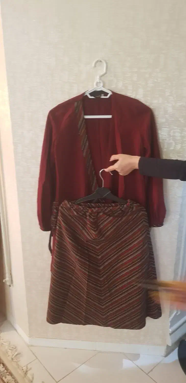 کت و دامن|لباس|شاهرود, |دیوار