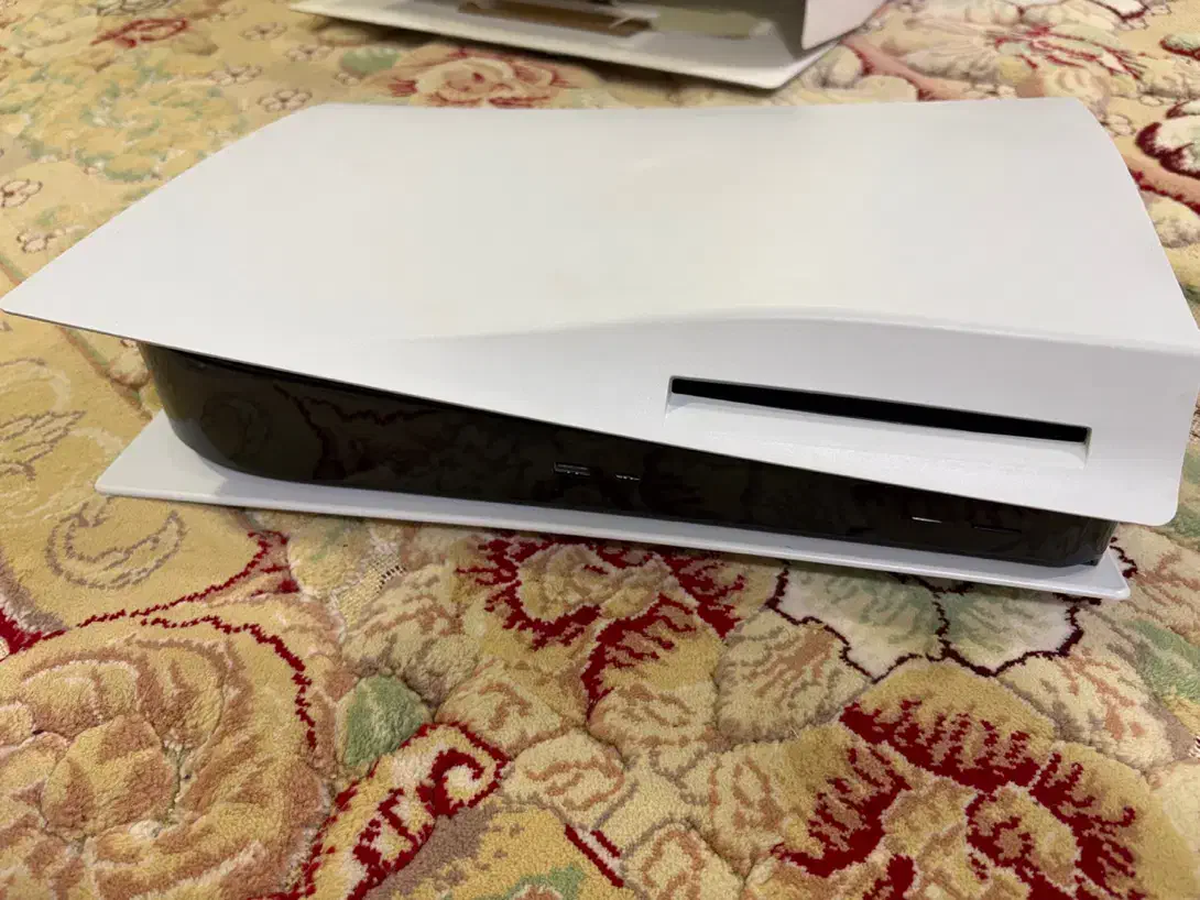 پلی استیشن ۵ فت مشابه صفر|کنسول، بازی ویدئویی و آنلاین|رشت, معلم|دیوار