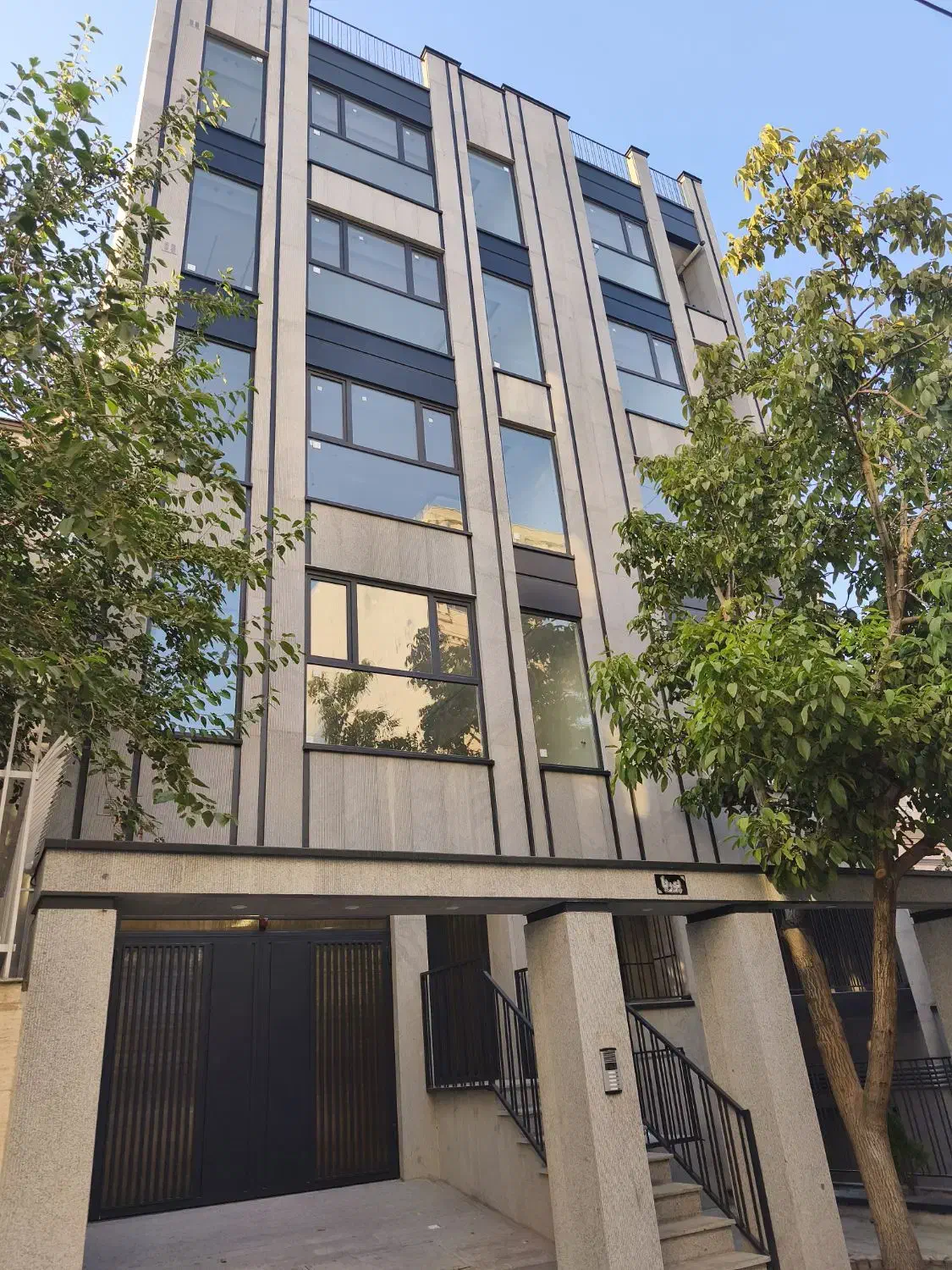 210 متر سرپل یخچال|فروش دفتر کار، اتاق اداری، مطب|همدان, |دیوار