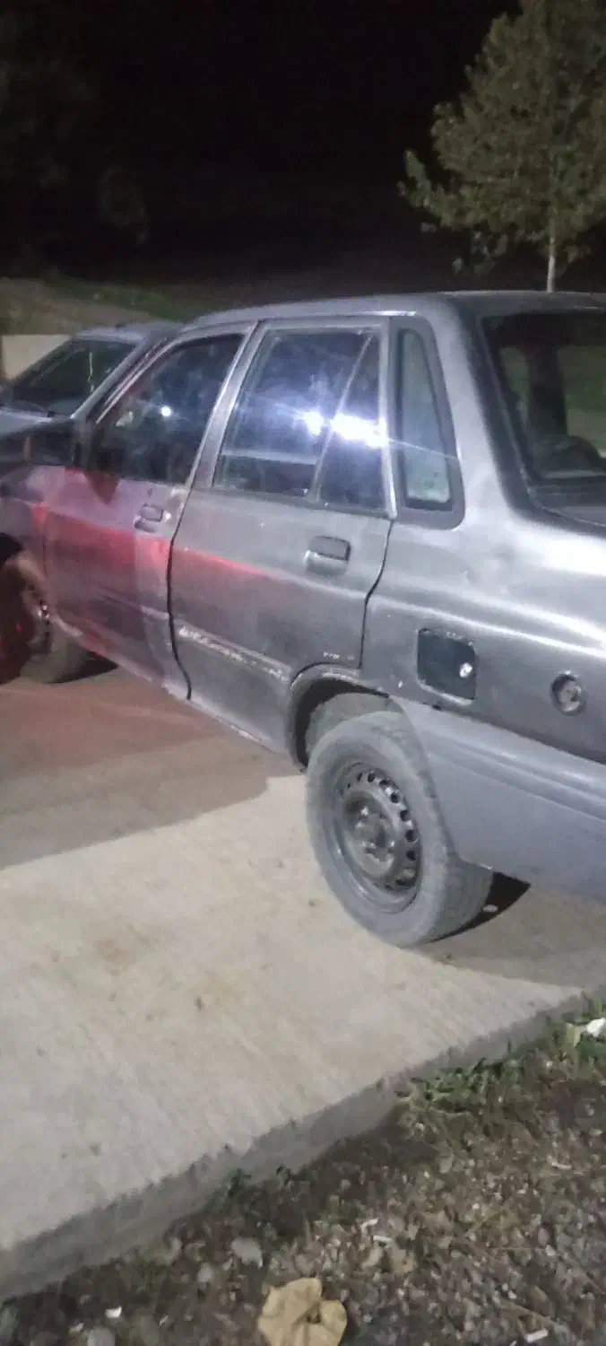 پراید صندوقدار 82 فروش فوری|خودرو سواری و وانت|نگین شهر, |دیوار