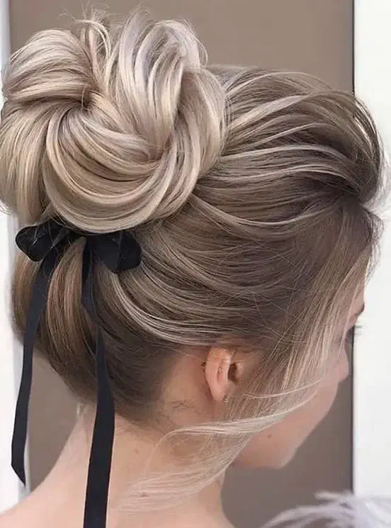 تخفیف یلدایی شنیون و میکاپ|خدمات آرایشگری و زیبایی|مرند, |دیوار